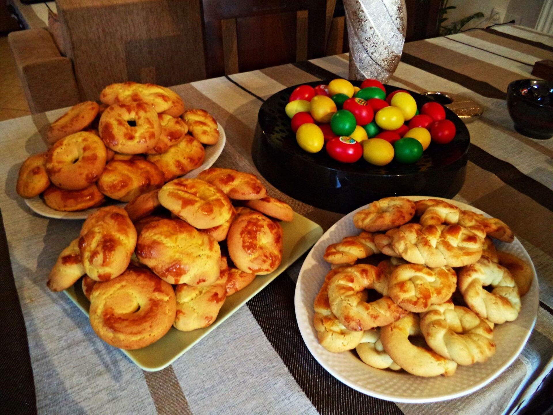 Πασχαλινά-κουλουράκια-με-αμμωνία-συνταγή-