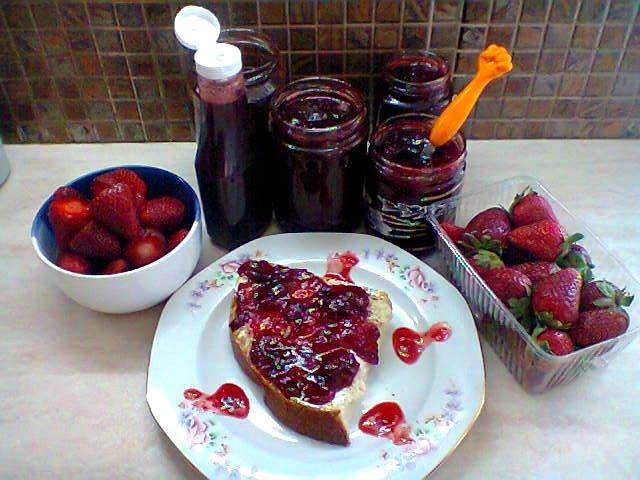 μαρμελάδα-φράουλα-με-5 υλικά-συνταγή- μαρμελάδα-φράουλα-με-5 υλικά-συνταγή-