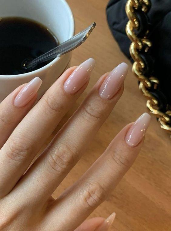 nude-coffin nails-ιδέες- nude-coffin nails-ιδέες-