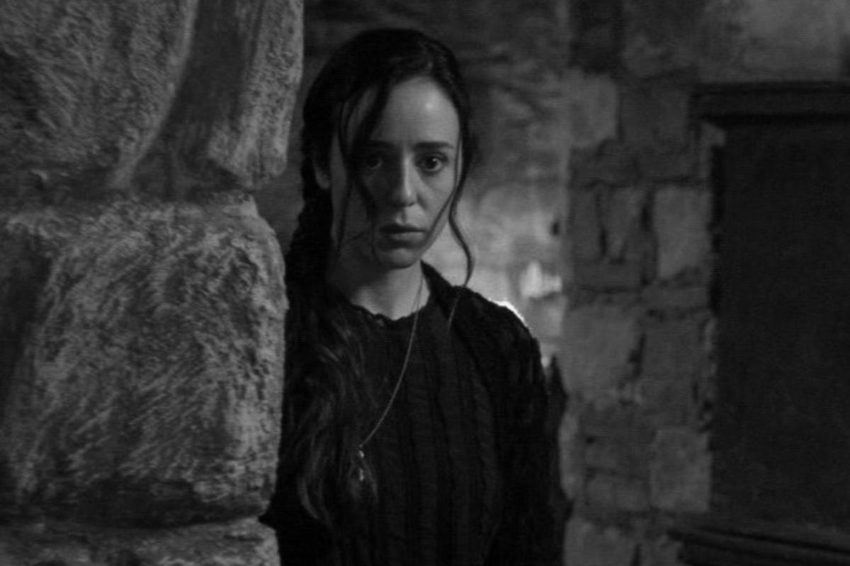 Η Μάγισσα: Eνα βήμα πριν γίνουν όλα στάχτη