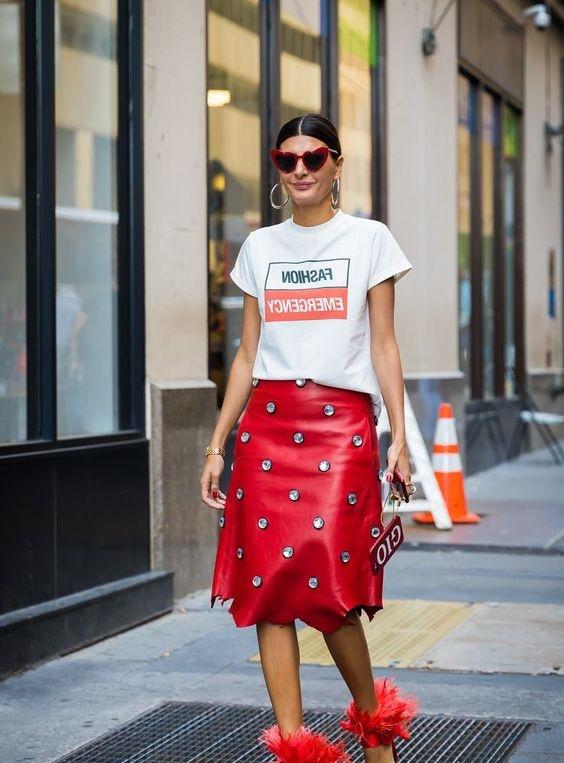 κόκκινη-δερμάτινη-φούστα-με-στρας-ιδέες- κόκκινη-δερμάτινη-φούστα-με-στρας-ιδέες-