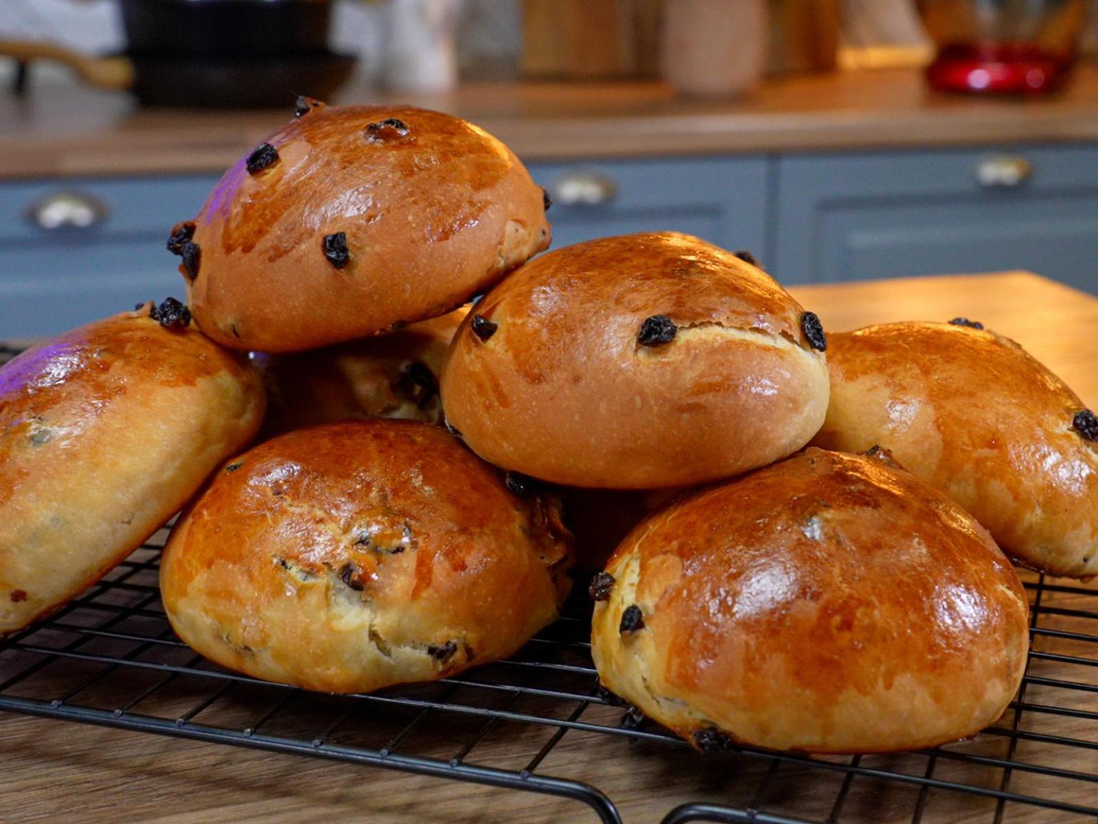 σταφιδόψωμα-για-το-σχολείο-συνταγή-
