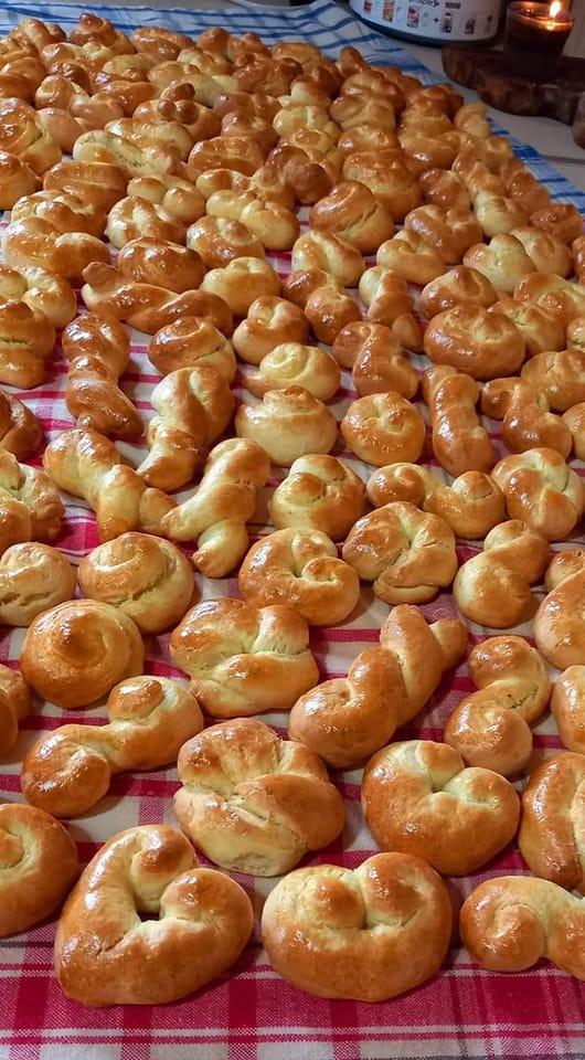 Βουτυρένια-Πασχαλινά κουλουράκια-συνταγή- Βουτυρένια-Πασχαλινά κουλουράκια-συνταγή-