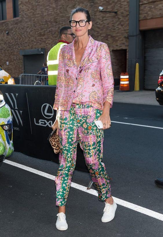 floral ντύσιμο-τάσεις-Άνοιξη-Καλοκαίρι-2024-ιδέες- floral ντύσιμο-τάσεις-Άνοιξη-Καλοκαίρι-2024-ιδέες-