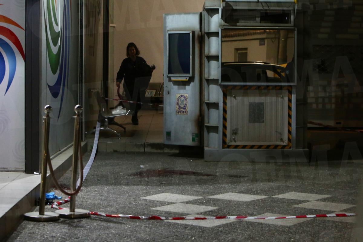 Άγιοι Ανάργυροι: Άντρας έδωσε τέλος στη ζωή μιας γυναίκας δίπλα από το φυλάκιο της αστυνομίας