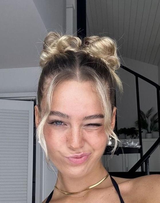 ψηλοί-κότσοι-με-τουφάκια-ιδέες-