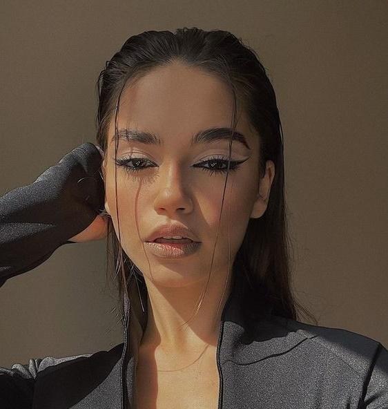 wet-styling-σε-μακριά-καστανά μαλλιά-ιδέες-