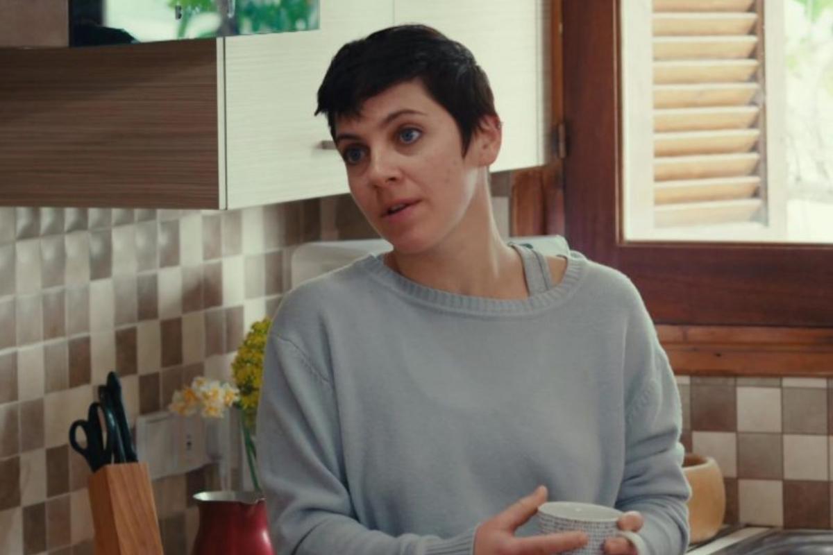 Η Γη της Ελιάς: H Αντωνία σκοτώνει την Αλκμήνη στο σπίτι του Ορέστη