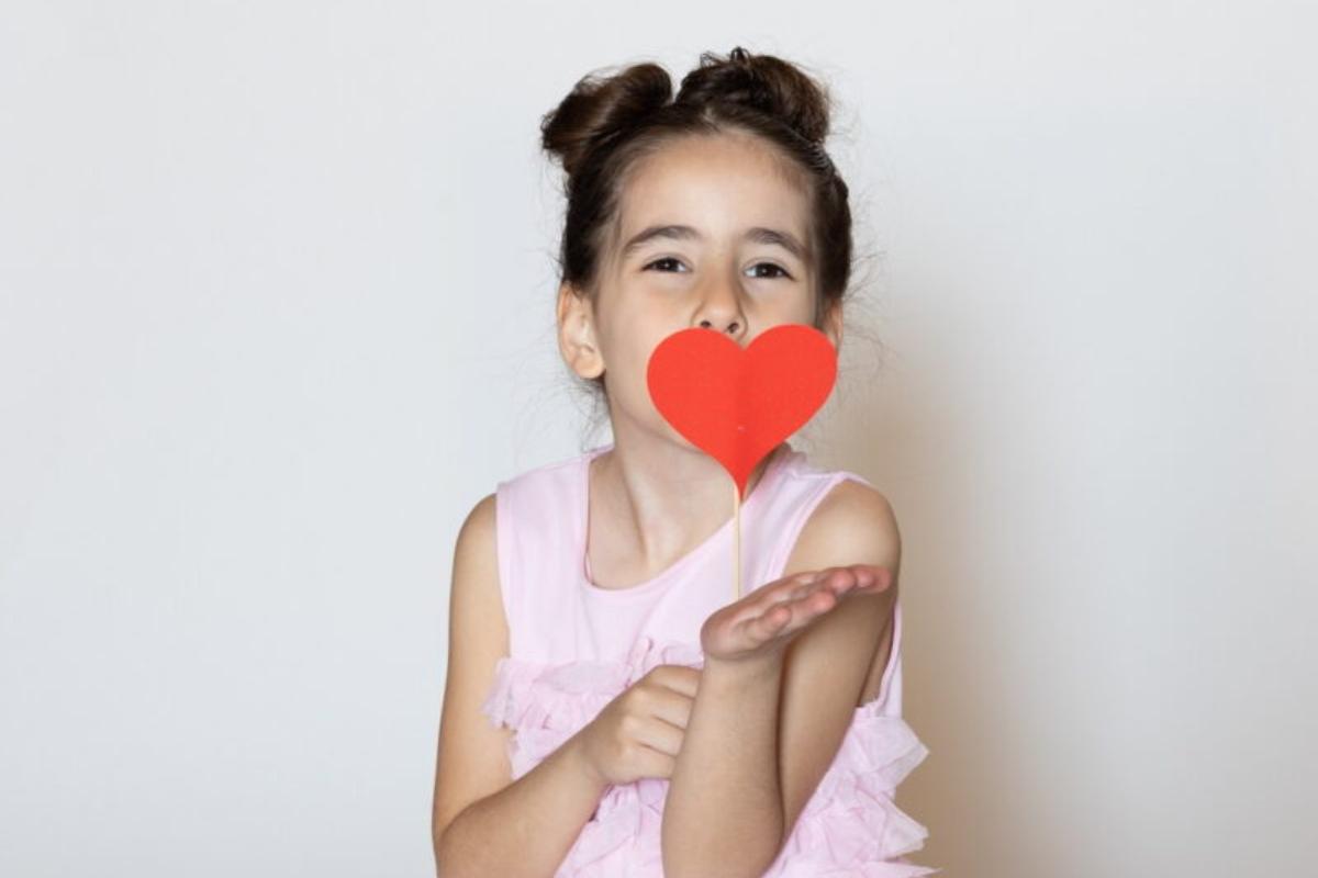 Σαν ψέμα: Οι ρόλοι και οι χαρακτήρες της σειράς