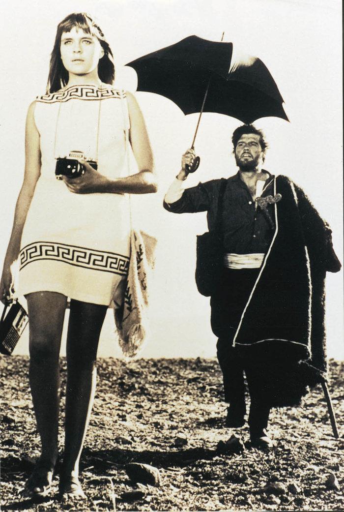 Ευθυτενής και με αδιαπέραστο βλέμμα : Ο ηθοποιός πρότυπο του Ελληνικού Σινεμά με την σπουδαία καριέρα που άφησε εποχή με μια μόνο ατάκα