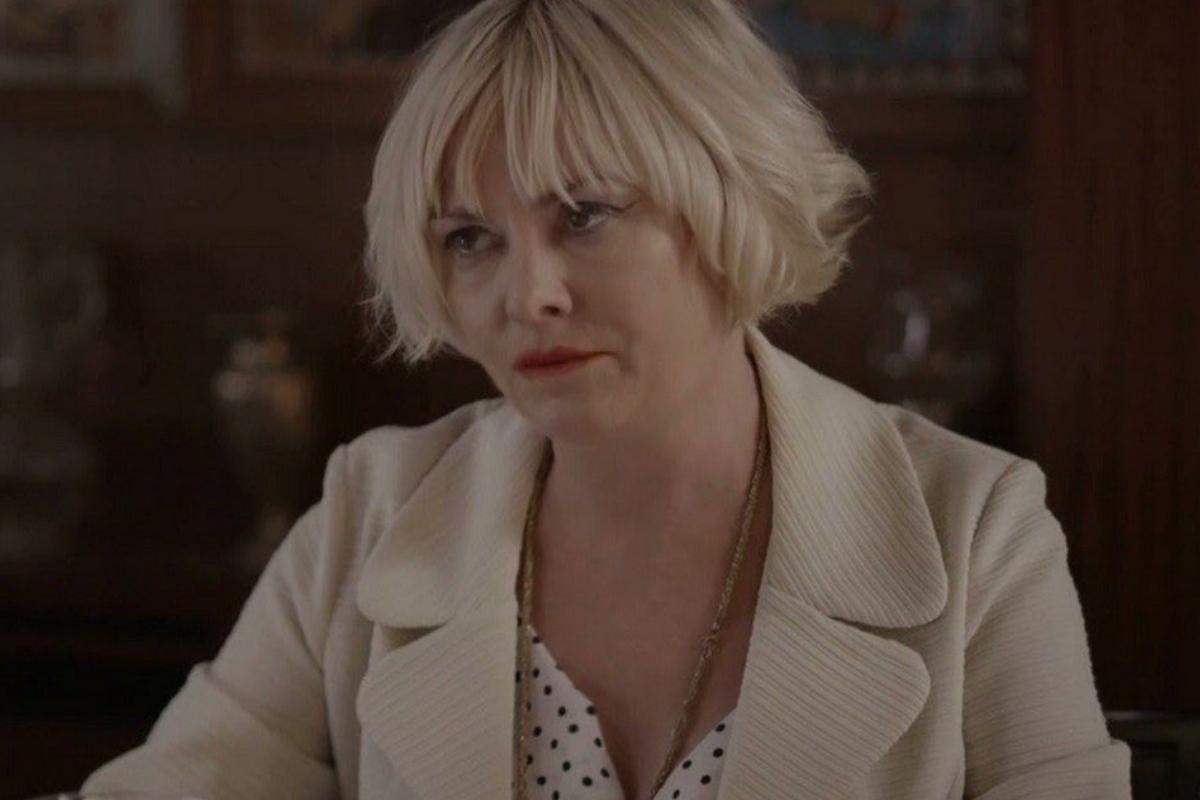 Ο Παράδεισος των Κυριών: Ο Ντίνος καταστρέφει την Βικτώρια