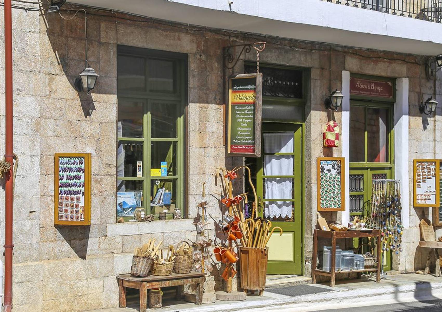 Πάσχα στο Λεωνίδιο Αρκαδίας: Ένα παραμυθένιο σκηνικό με τα φαντασμαγορικά φλεγόμενα αερόστατα