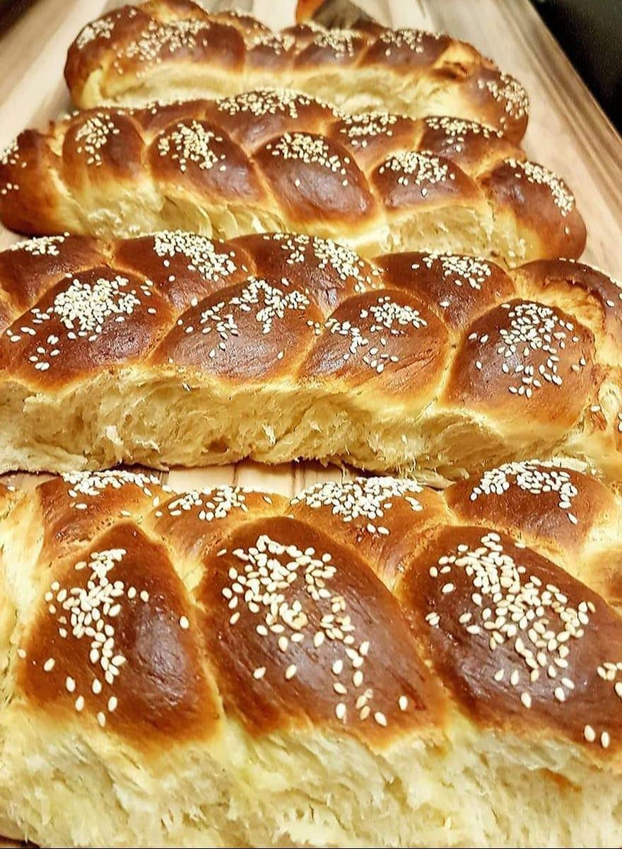 συνταγή-για-κλασικά τσουρέκια- συνταγή-για-κλασικά τσουρέκια-