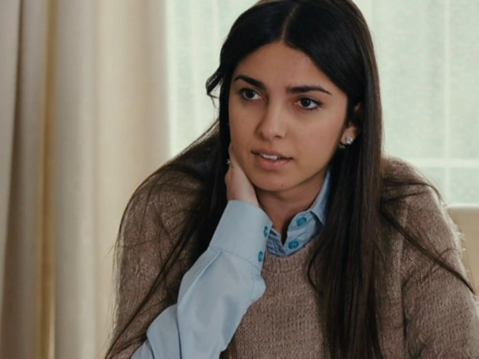 Η Γη της Ελιάς-Βασιλική- Η Γη της Ελιάς-Βασιλική-