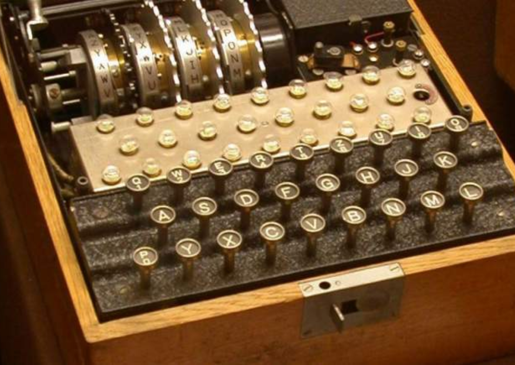 Alan Turing: Η ιστορία του ανθρώπου που γέννησε τους υπολογιστές