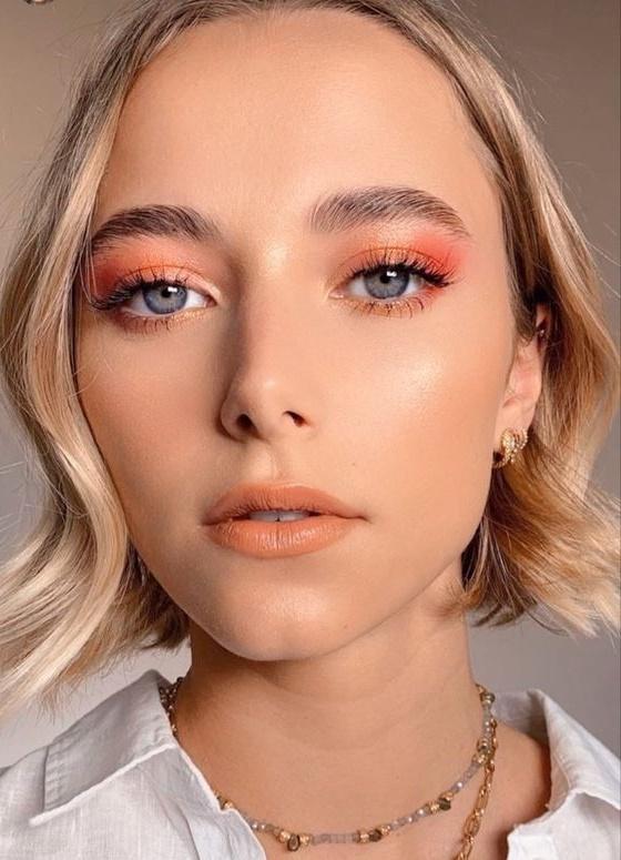 ροδακινί μακιγιάζ-τάσεις-Άνοιξη-Καλοκαίρι-2024-μακιγιάζ-ιδέες- ροδακινί μακιγιάζ-τάσεις-Άνοιξη-Καλοκαίρι-2024-μακιγιάζ-ιδέες-