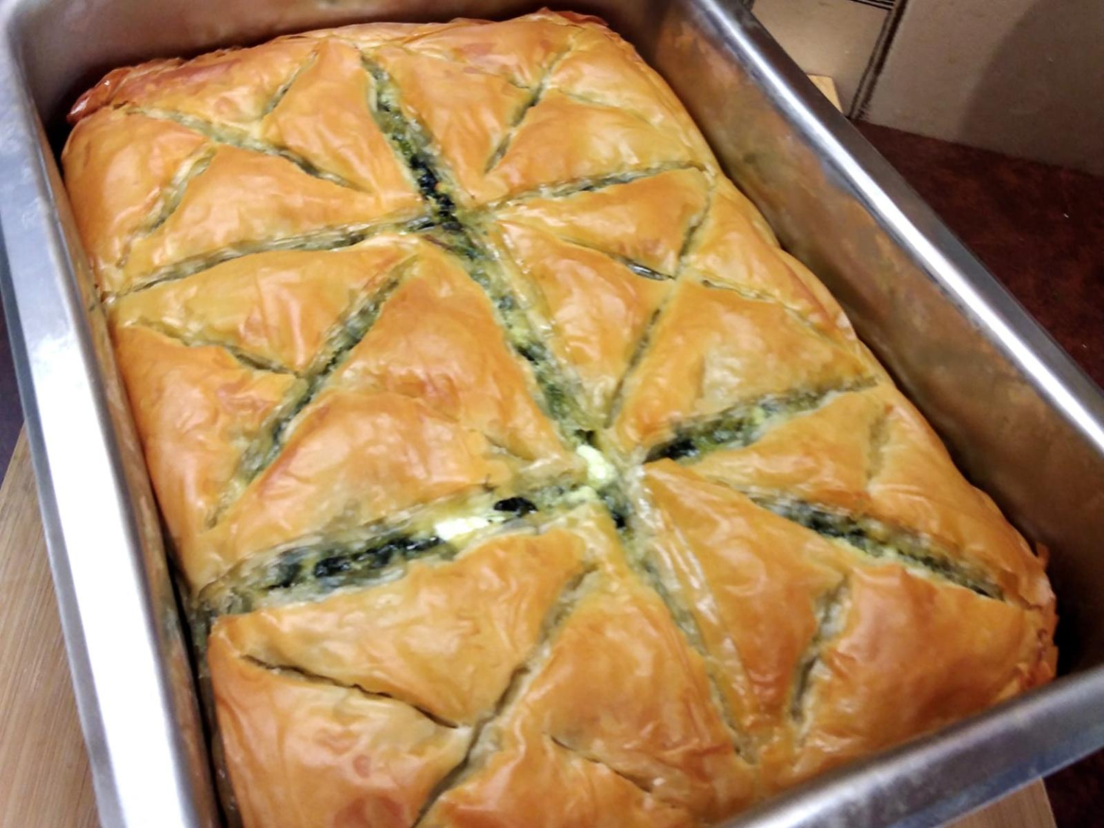 σπανακοτυρόπιτα-για-εργαζόμενες μαμάδες-συνταγή- σπανακοτυρόπιτα-για-εργαζόμενες μαμάδες-συνταγή-