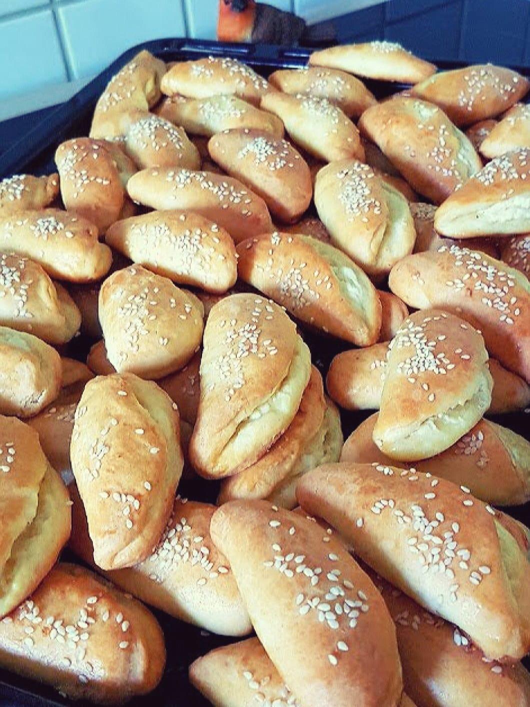 Βουτυρένια-τυροπιτάκια-συνταγή- Βουτυρένια-τυροπιτάκια-συνταγή-