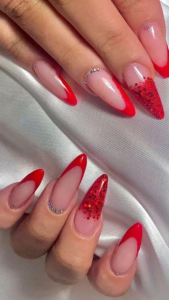 ιδέες-για-πασχαλινά-νύχια-με-ανοιξιάτικα σχέδια-Πάσχα 2024-