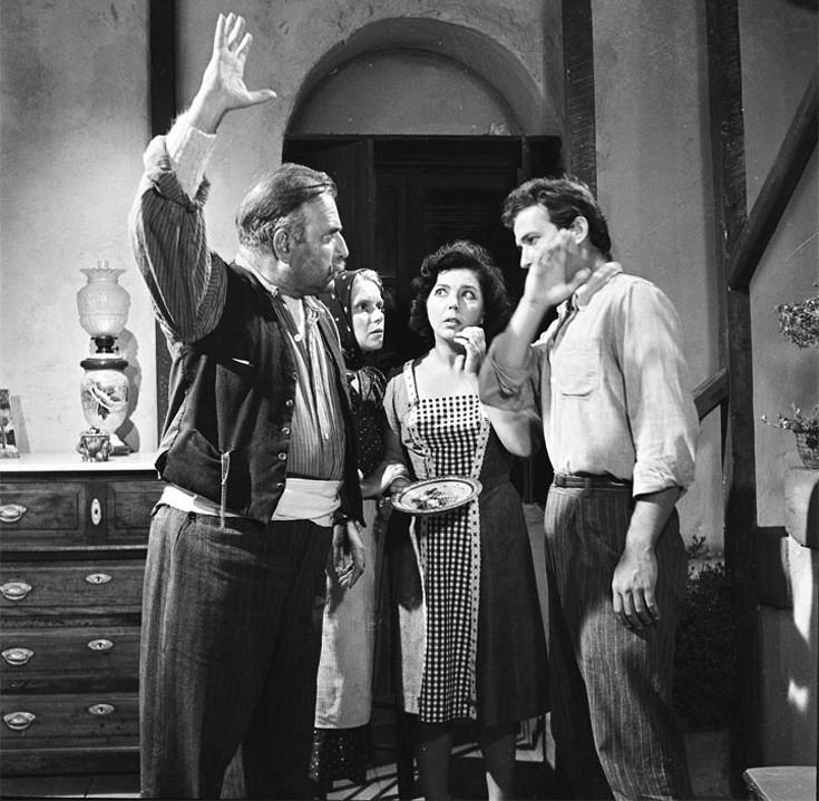 Μεγάλο υποκριτικό ταλέντο του Ελληνικού Κινηματογράφου : Η καριέρα στα κρυφά, οι αξέχαστοι ρόλοι και ο χαμός του άντρα της που δεν ξεπέρασε ποτέ