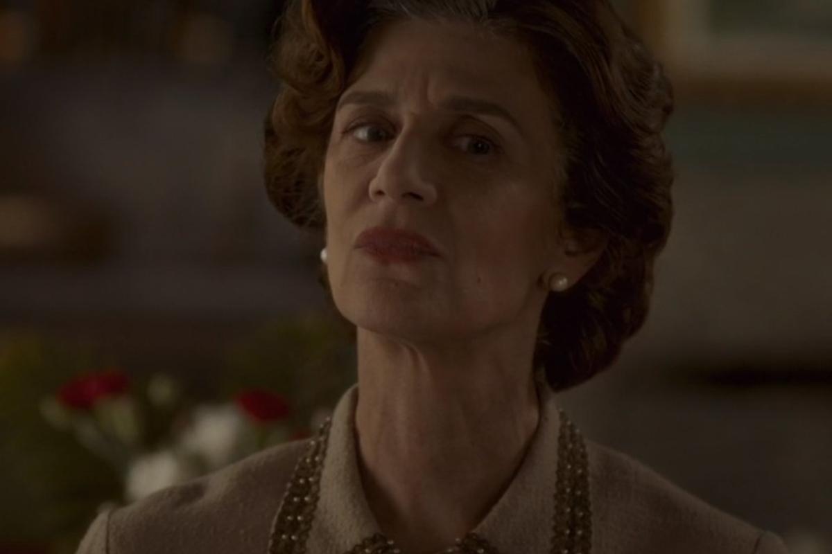 Το Προξενιό της Ιουλίας-Χάδω- Το Προξενιό της Ιουλίας-Χάδω-