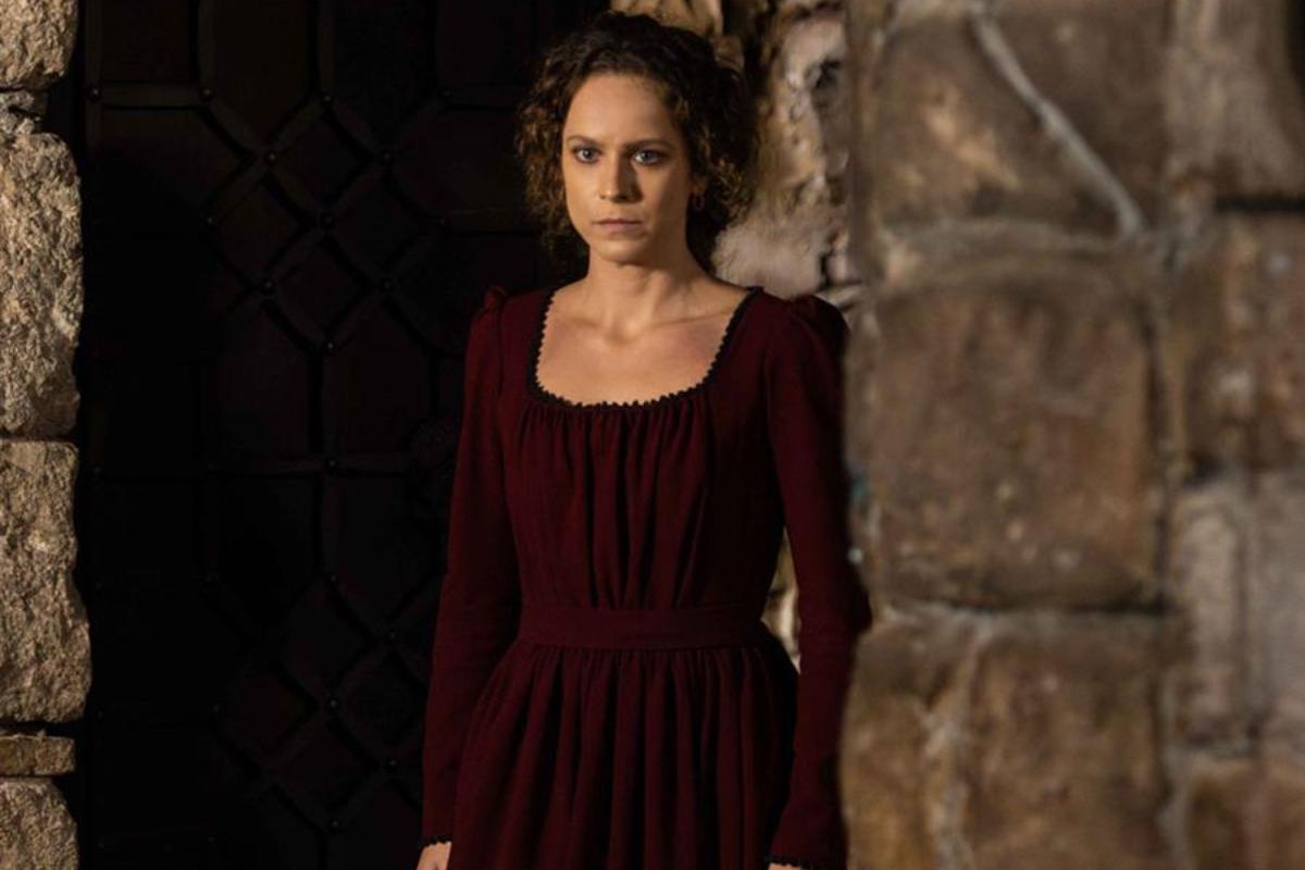 Η Μάγισσα: Η Κυπριανή και η Δαμιανή τρομοκρατούνται με την εμφάνιση της Θεοφανώς