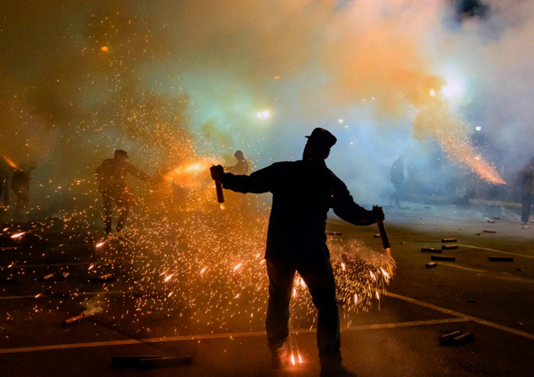 Καλαμάτα: Το παραδοσιακό Πάσχα στην αρχόντισσα της Μεσσηνίας και το έθιμο του Σαϊτοπόλεμου