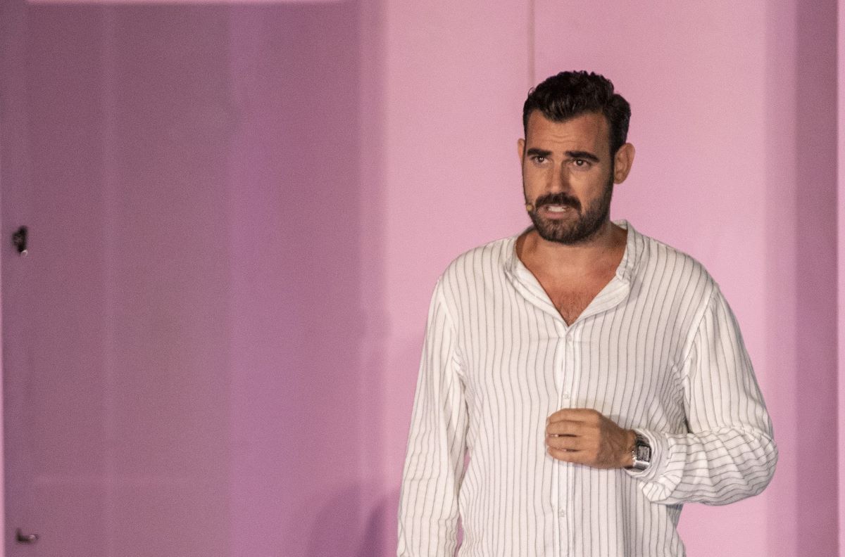 Νίκος Πολυδερόπουλος : Ντύνεται γαμπρός ο γνωστός ηθοποιός ;