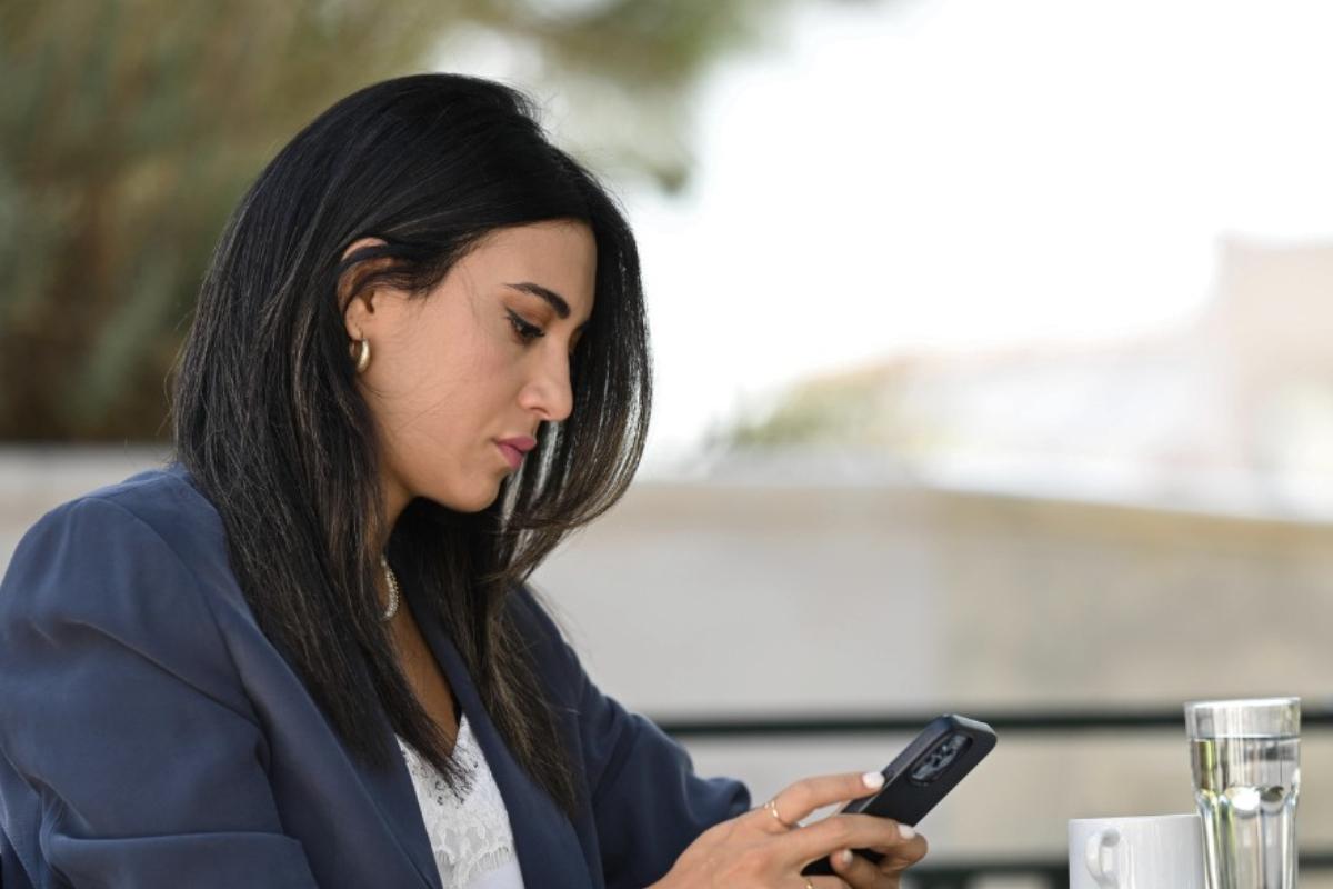 Σασμός: Το πέπλο του κινδύνου απλώνεται και απειλεί να τυλίξει τη Στέλλα