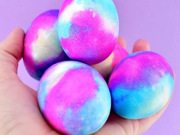 πασχαλινά-αυγά-με-χρώμα ζαχαροπλαστικής- πασχαλινά-αυγά-με-χρώμα ζαχαροπλαστικής-