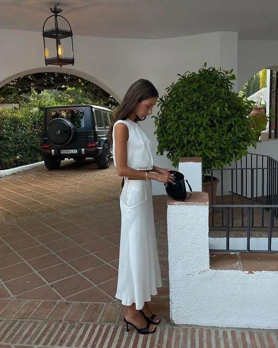 ιδέες-για-λευκό-σατέν-φόρεμα-Άνοιξη-Καλοκαίρι 2024-τάσεις- ιδέες-για-λευκό-σατέν-φόρεμα-Άνοιξη-Καλοκαίρι 2024-τάσεις-