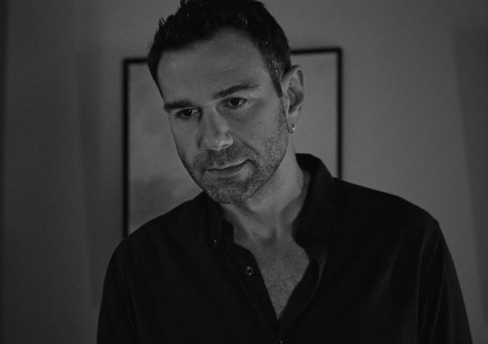 Η Γη της Ελιάς: Ο Μάνος παθαίνει νευρικό κλονισμό