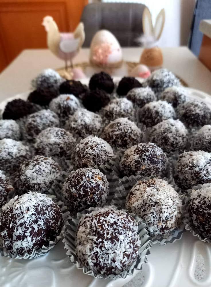 Νηστίσιμα-τρουφάκια-με φρυγανιά-συνταγή-