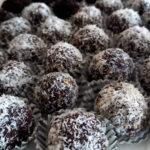 Νηστίσιμα-τρουφάκια-με φρυγανιά-συνταγή-