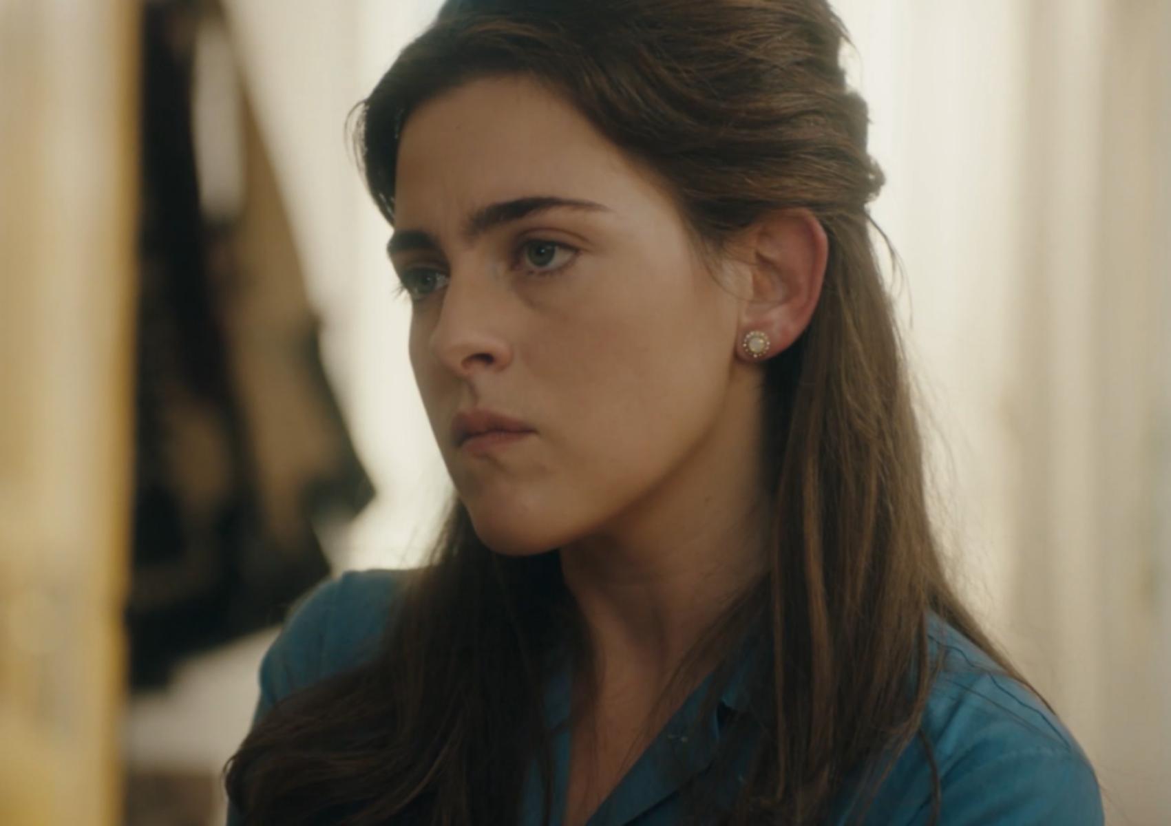 Το Ναυάγιο: H Αλίκη τρομοκρατείται με την Πρόταση γάμου και προσπαθεί να κερδίσει χρόνο