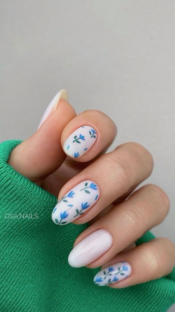 λευκά-νύχια-με-floral σχέδια-το-Πάσχα-ιδέες-
