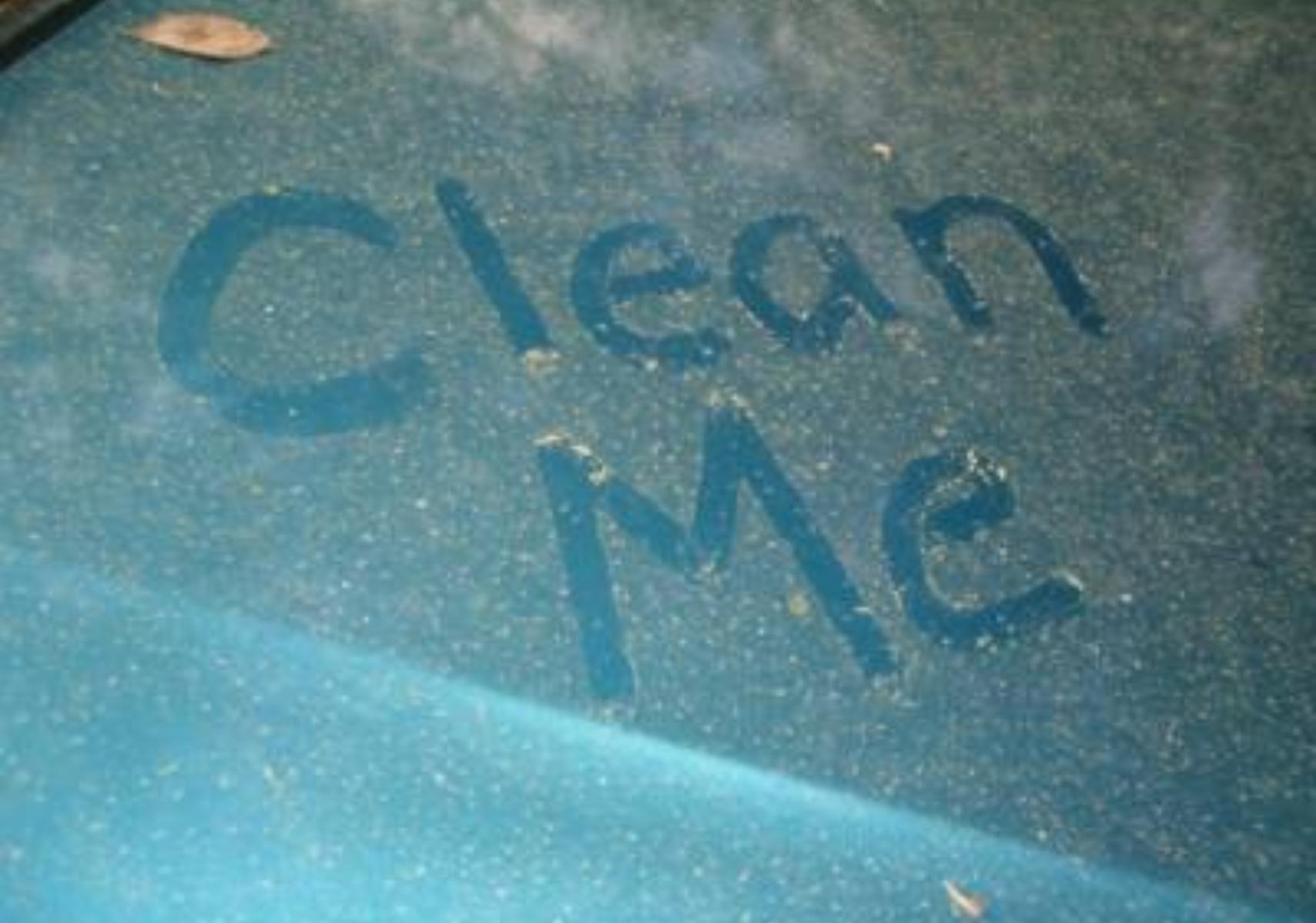 Άλατα λίπη και σκόνη στα τζάμια: Όλα τα μυστικά βήμα βήμα από clean expert για να τα κάνετε αόρατα πριν το Πάσχα