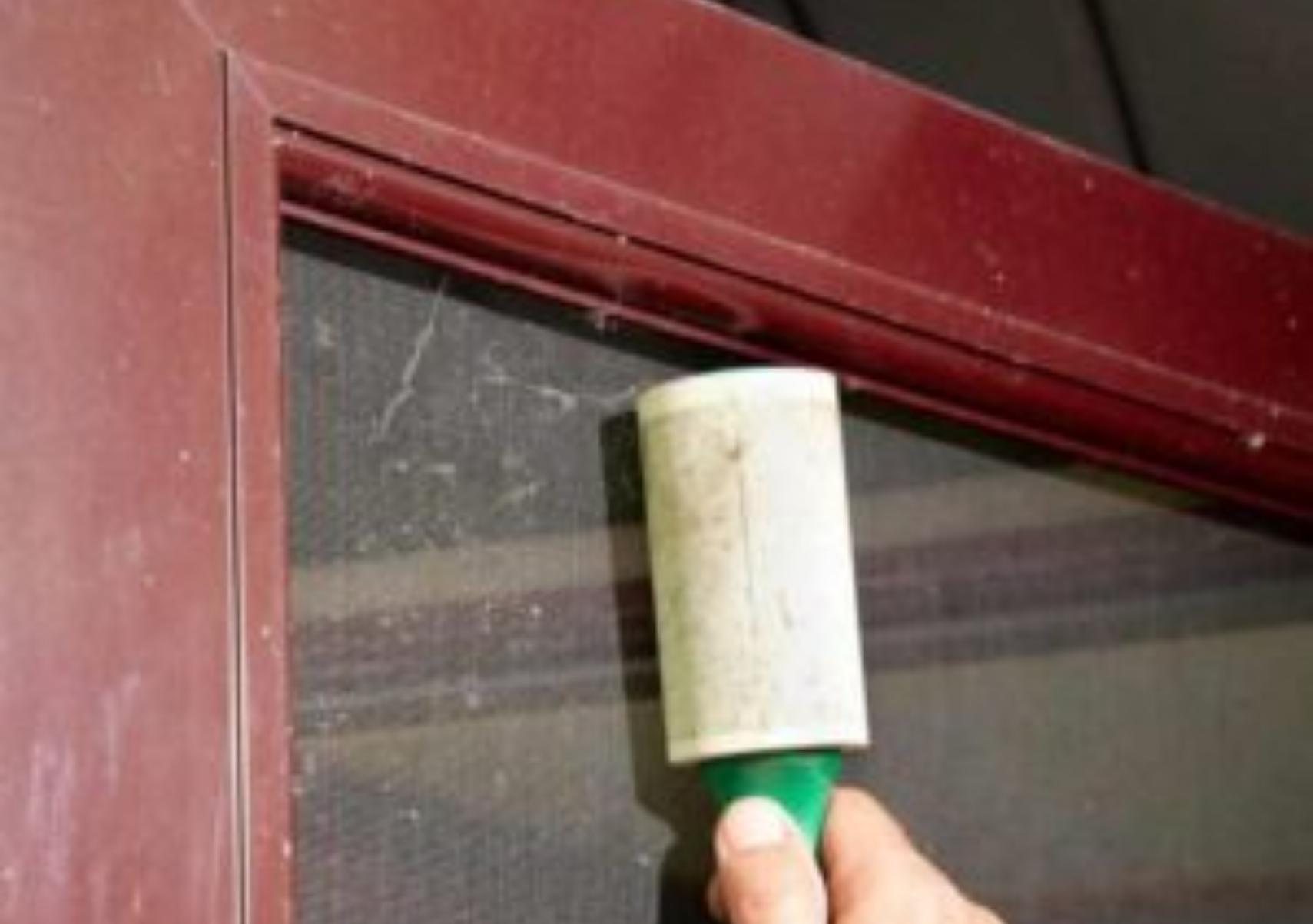 Άλατα λίπη και σκόνη στα τζάμια: Όλα τα μυστικά βήμα βήμα από clean expert για να τα κάνετε αόρατα πριν το Πάσχα