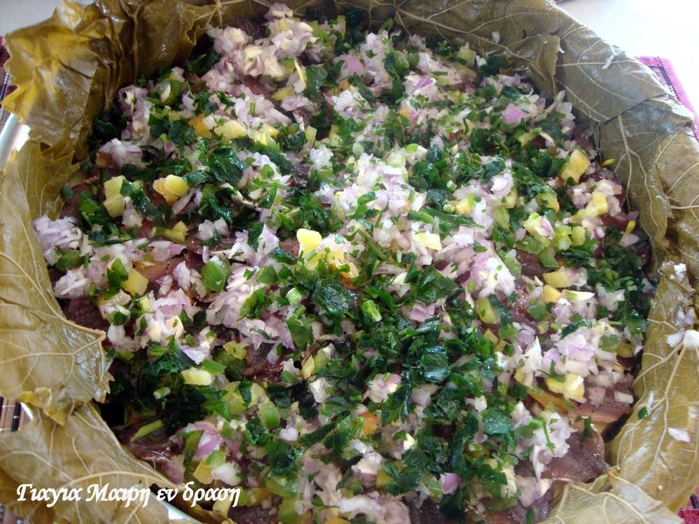 Κυριακή των Βαΐων-γαύρος πλακί-στα-αμπελόφυλλα-συνταγή- Κυριακή των Βαΐων-γαύρος πλακί-στα-αμπελόφυλλα-συνταγή-