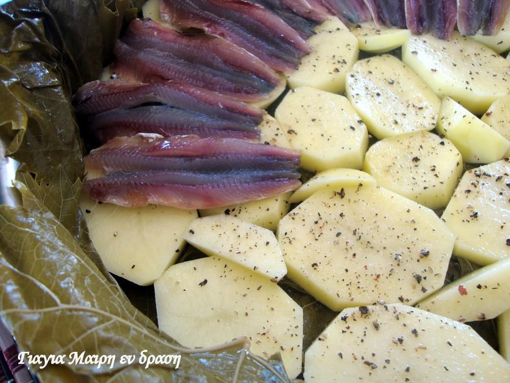 Κυριακή των Βαΐων-γαύρος πλακί-στα-αμπελόφυλλα-συνταγή- Κυριακή των Βαΐων-γαύρος πλακί-στα-αμπελόφυλλα-συνταγή-