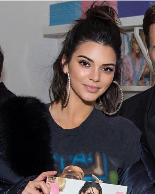 ιδέες-για-καθημερινά χτενίσματα-και-κουρέματα-την-Κυριακή του Πάσχα 2024-