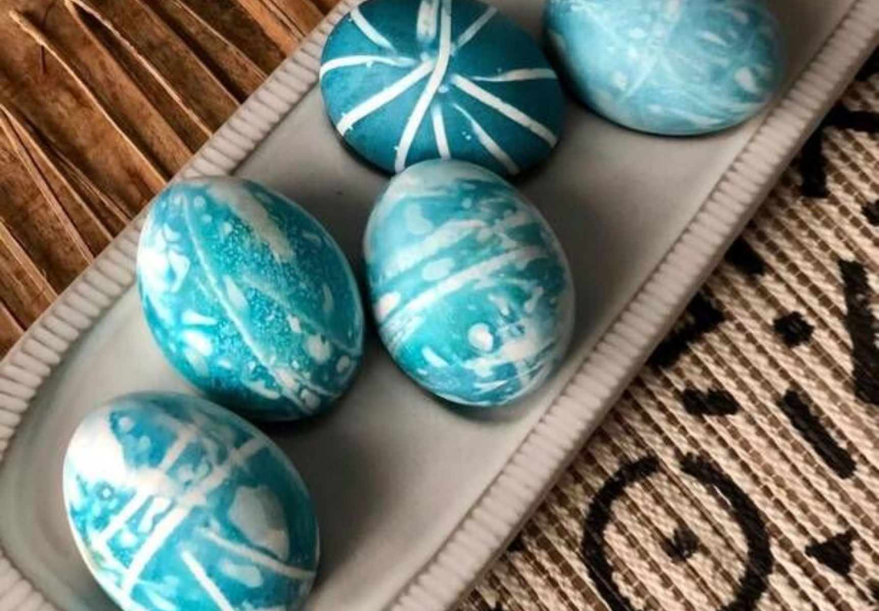Πάσχα: Πως να βάψετε τα αυγά με την αρχαία ιαπωνική τεχνική Shibori – Οδηγίες βήμα βήμα
