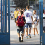 Πάσχα: Τελευταίο κουδούνι σήμερα στα σχολεία – Πότε επιστρέφουν οι μαθητές στο σχολείο