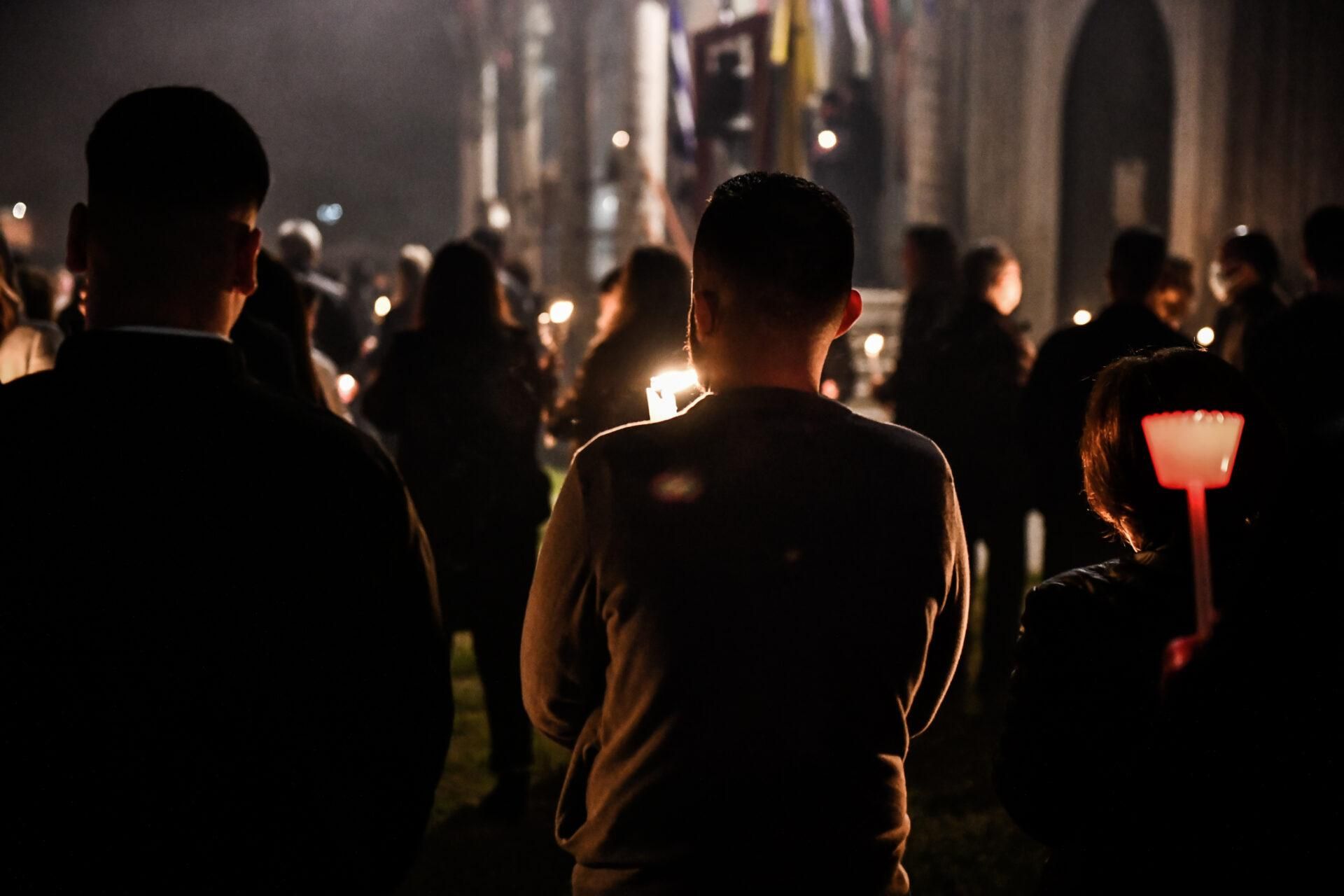 Ο άντρας μου, μου είπε να κάνουμε ξεχωριστά Πάσχα γιατί δε συμπαθεί τη μάνα μου