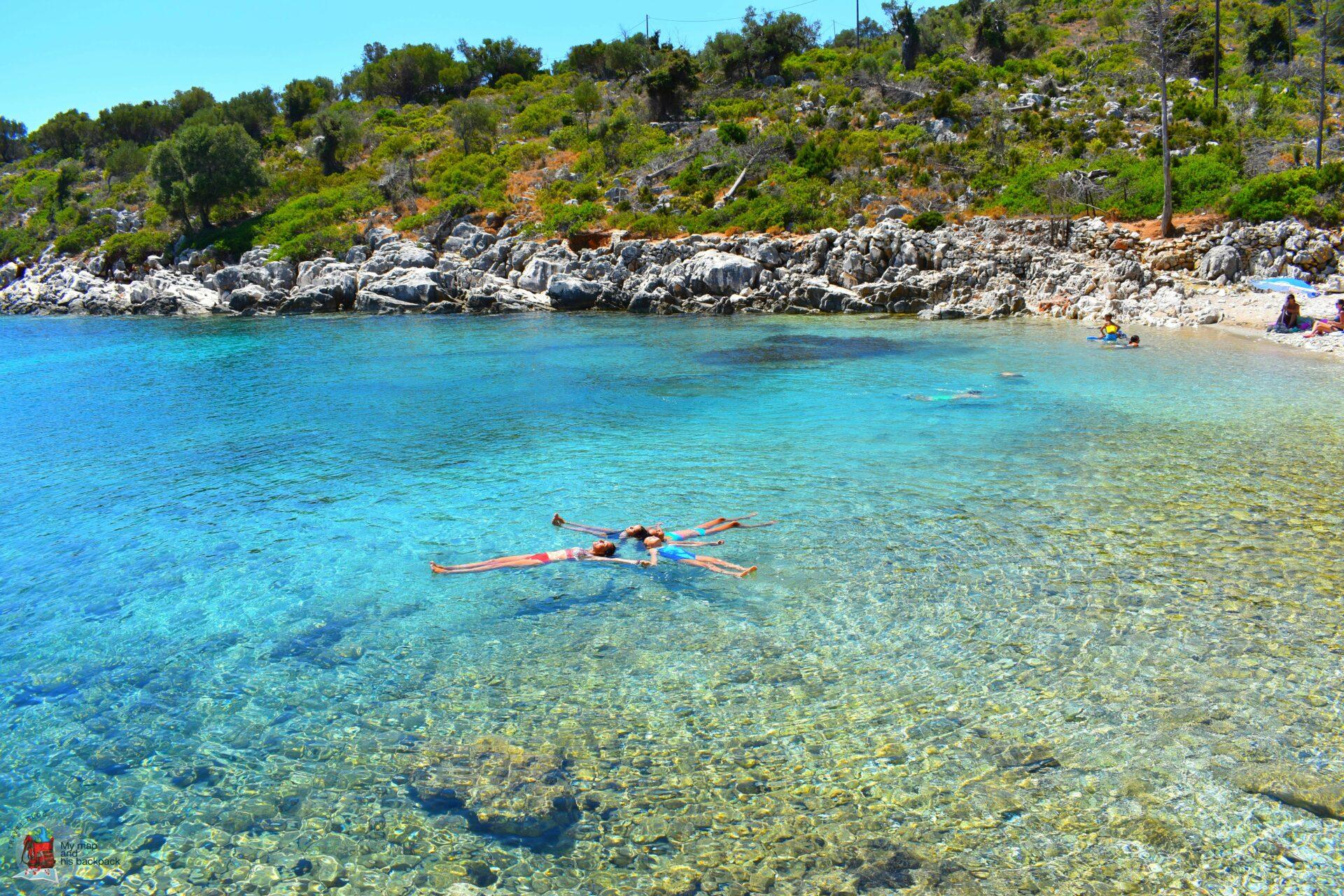 Καστός-Ιόνιο-διακοπές-χωρίς αυτοκίνητο-το-Καλοκαίρι-