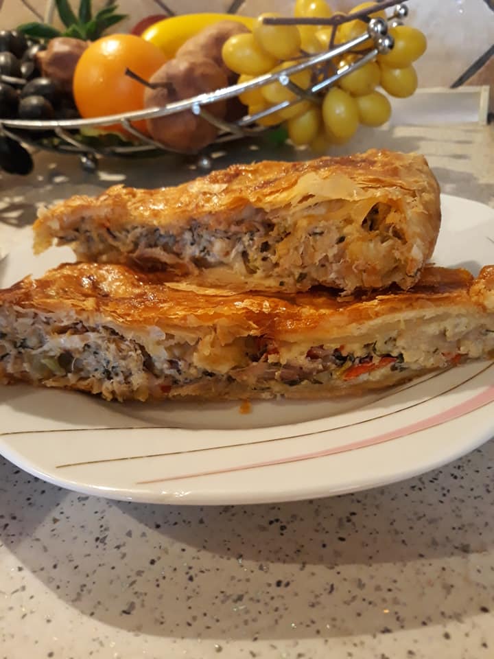 Κρεατοτυρόπιτα-με-το-αρνί που περίσσεψε-συνταγές-
