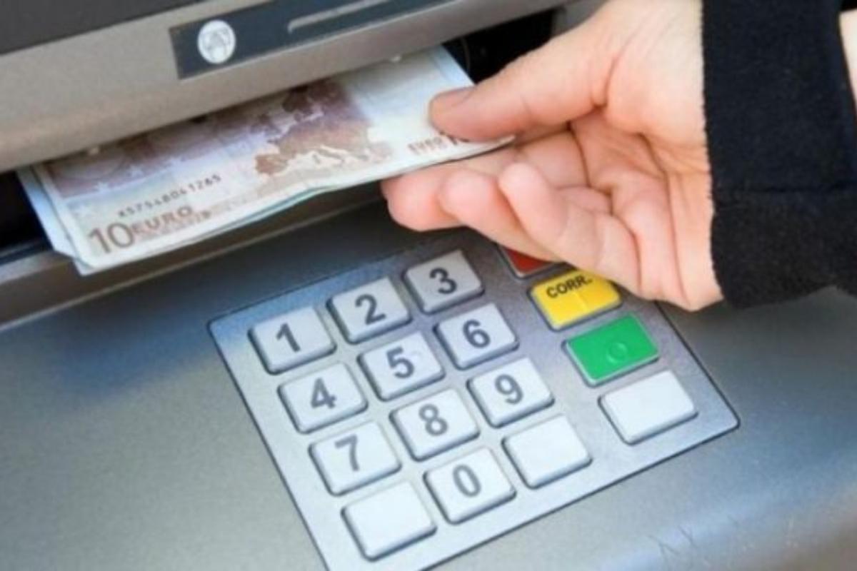 Τράπεζες: Πώς θα λειτουργήσουν – Τι θα γίνει με τις συναλλαγές και το δώρο του Πάσχα