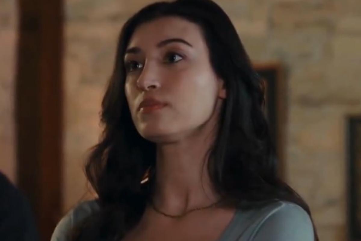 Η Γη της Ελιάς: Η Αφροδίτη βρίσκει παρηγοριά στην αγκαλιά του Κουράκου