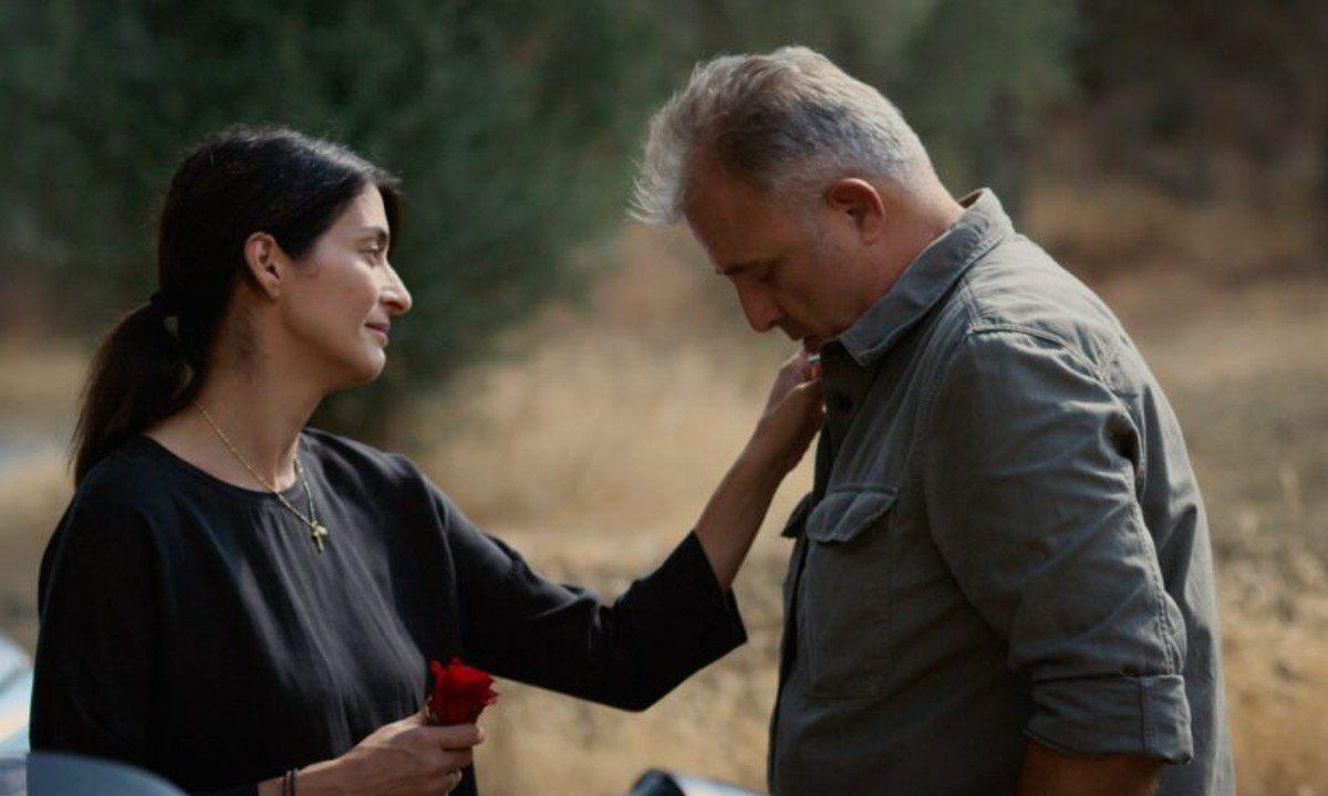 Η Γη της Ελιάς-Ιουλία-Στάθης- Η Γη της Ελιάς-Ιουλία-Στάθης-