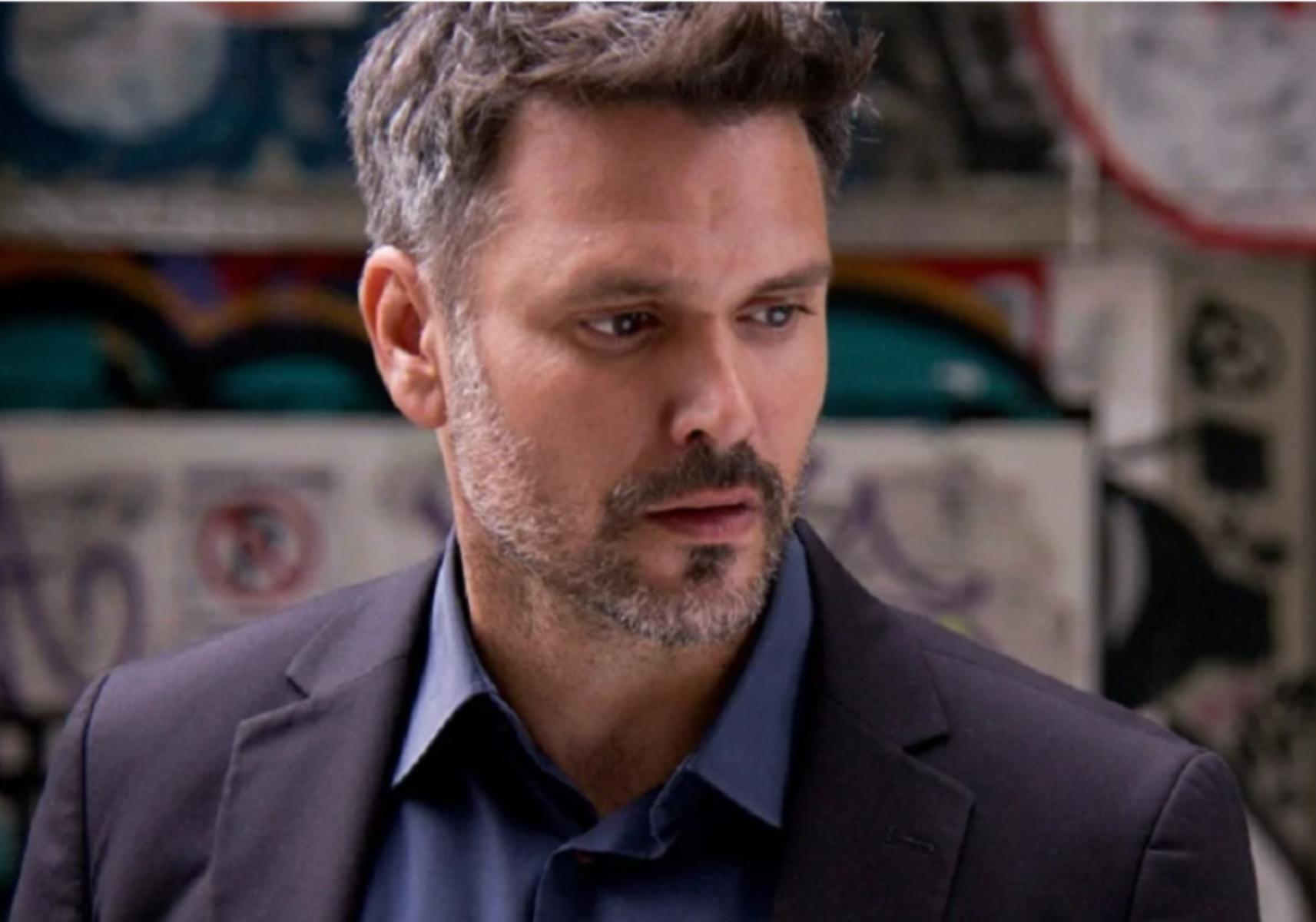 Παγιδευμένοι: ο Δημήτρης συμμαχεί με τον χειρότερο του εχθρό